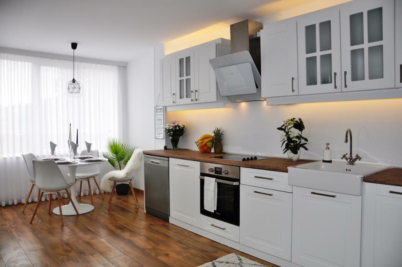 Lux Apartment Pazardzhik Exterior photo