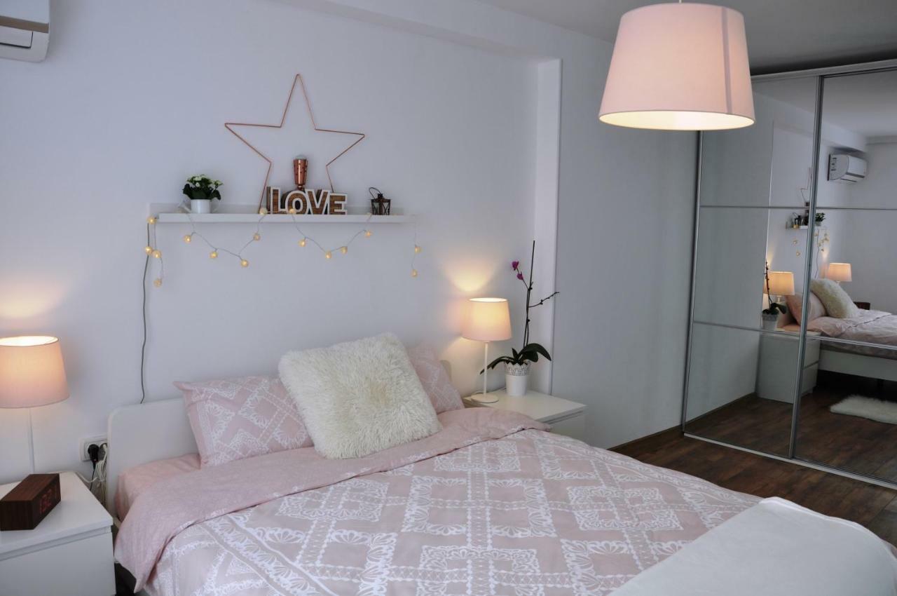 Lux Apartment Pazardzhik Exterior photo